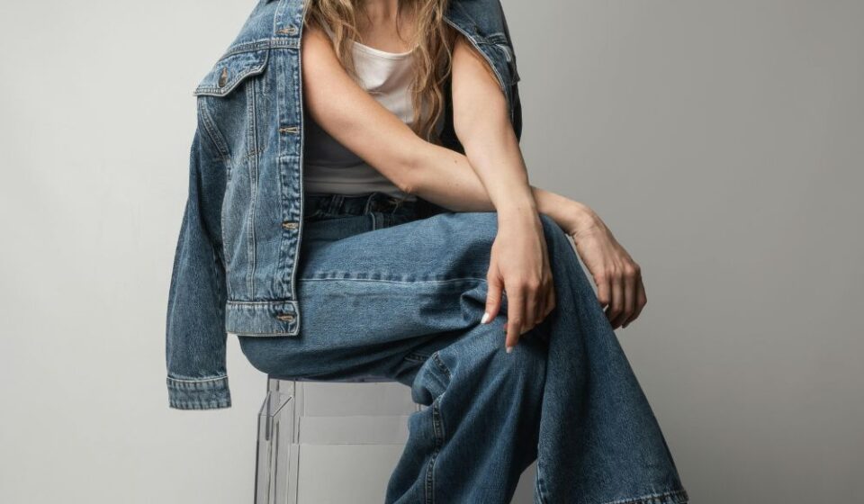 11 Casual Spring Outfits That Balance Comfort and Style